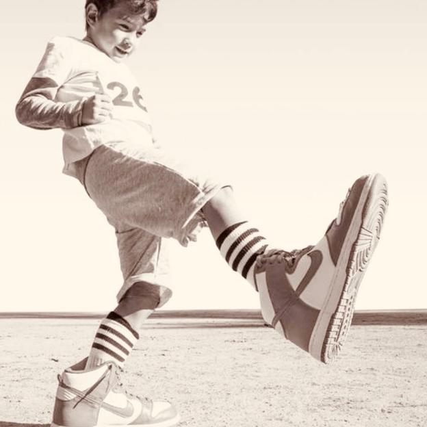 Evariste Kicks