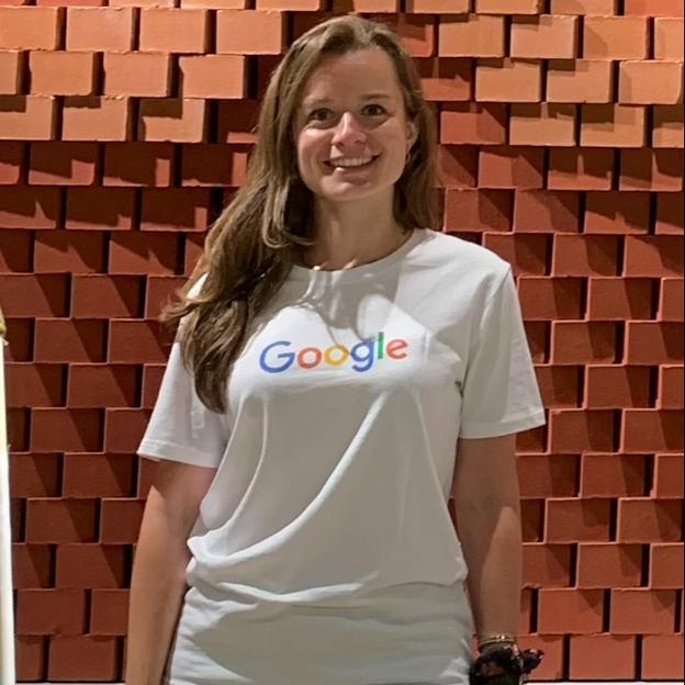 Chloé runs to kick cancer & needs your help!
