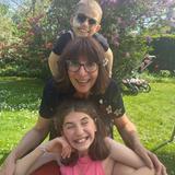 Agnès, la Mamie des 2 plus Jolies & Joyeuses Super héroïnes