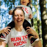 All together 2 run 2 kick cancer