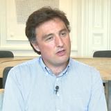 (Im)Patients for research