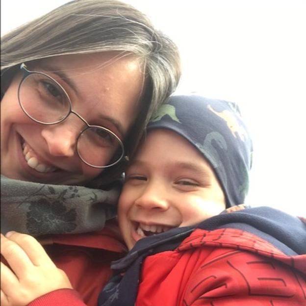 Mamsie van superboy Levi