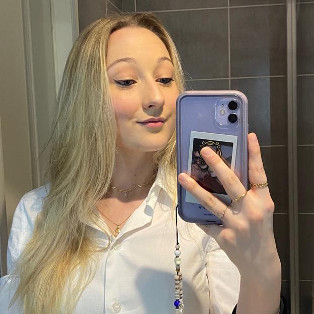 Chlo