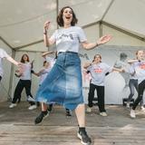 Let's dance to kick!