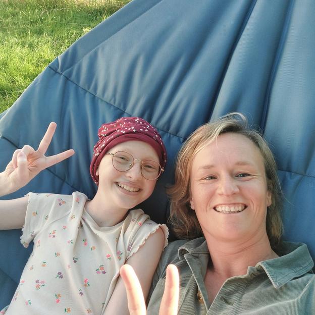Ave kickt mee met Lotte