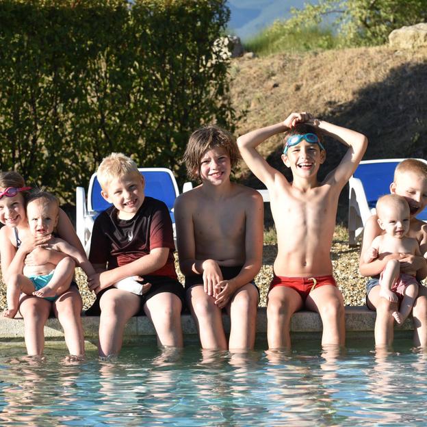 Jeroen, Anne, Eva, Lukas, Lars & Otto voor Warre