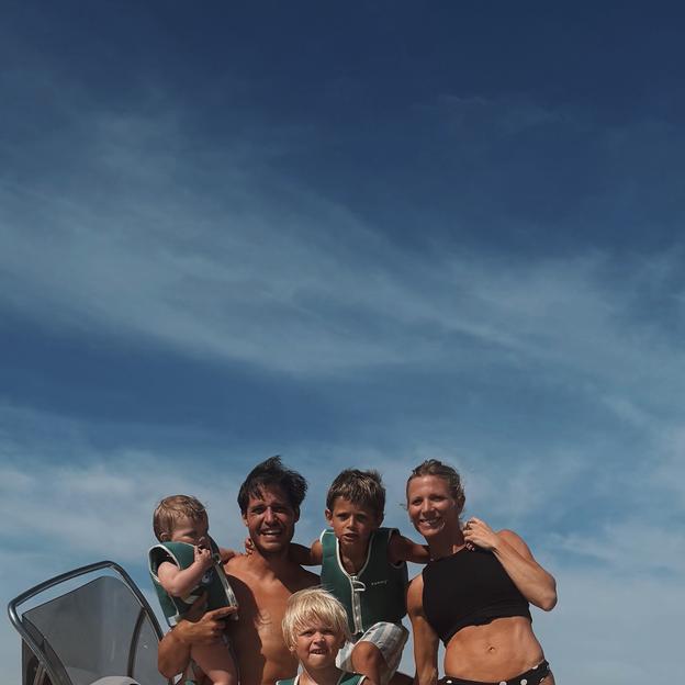 J’s Family