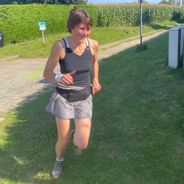 Sandrine kickt