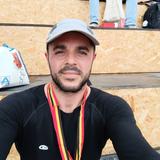 Alex (tonton de Léo)