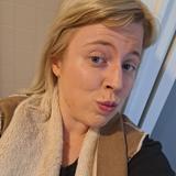 Elinetje Runs to Kick Cancer